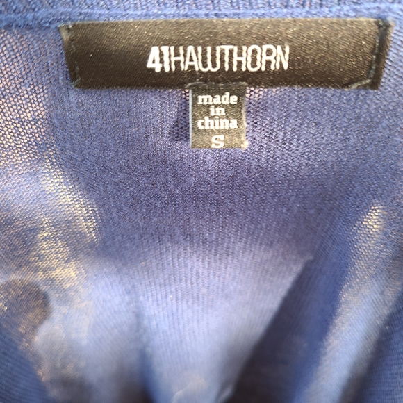 Sweater - Picture 5 of 6